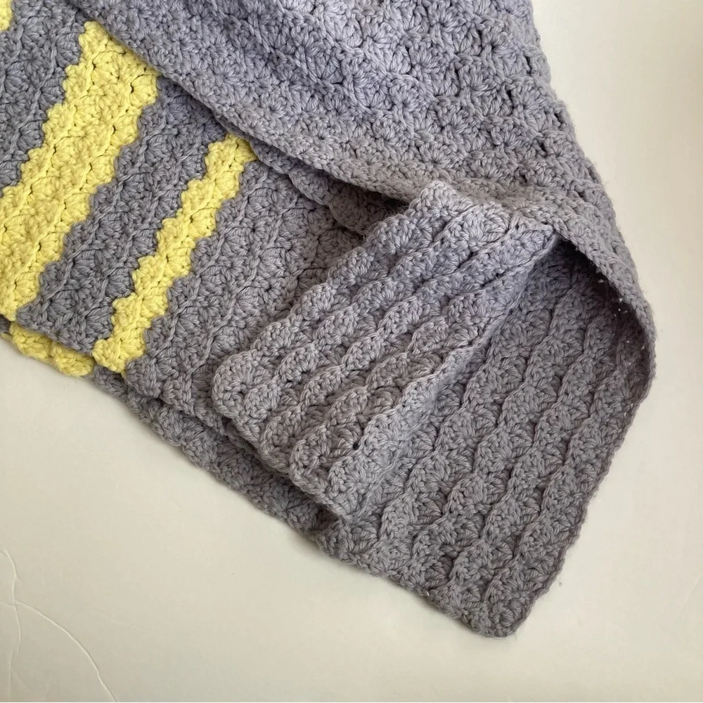 Vintage Unisex Hand Knitted Crocheted Baby Blanket Blueish Gray Yellow 36x48”